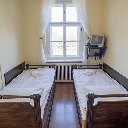 Palac Kobylniki Obrzycko Exterior foto
