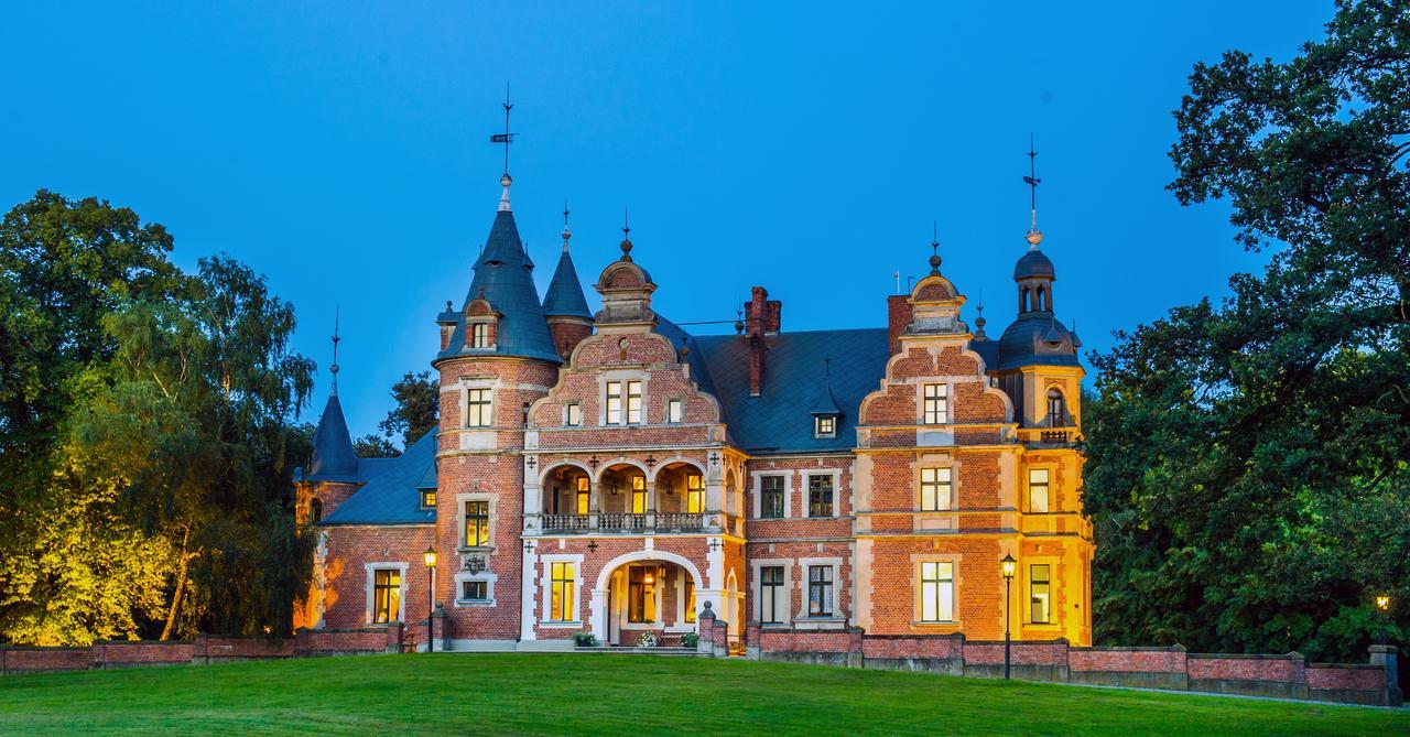 Palac Kobylniki Obrzycko Exterior foto