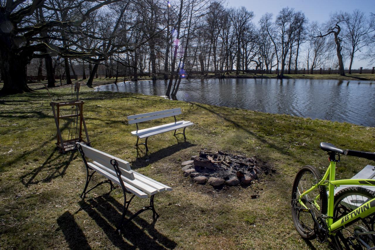Palac Kobylniki Obrzycko Exterior foto